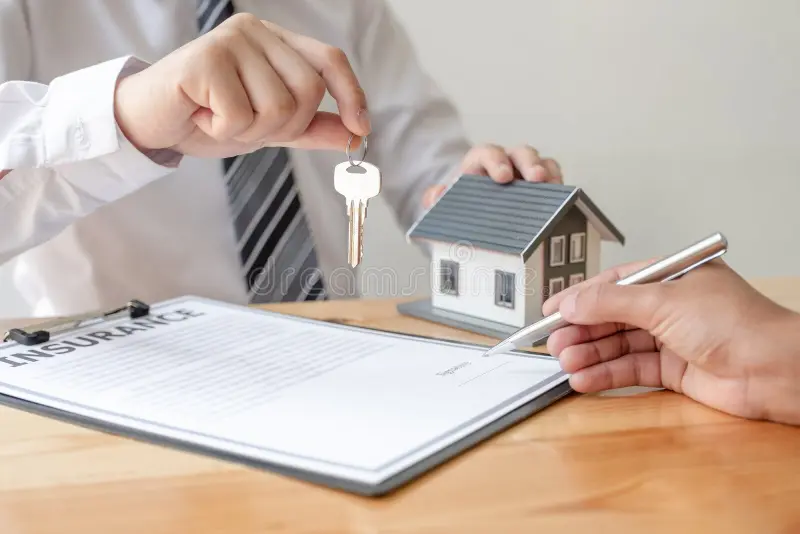 New property owner signing contract for Sydney purchase supported by an ENAYBL deposit bond solution.